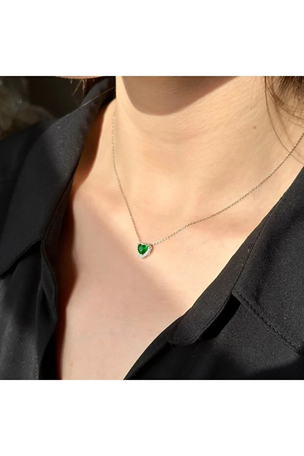 Işıklı Kolye Kutulu Gümüş Pırlanta Montür Kalp Kolye